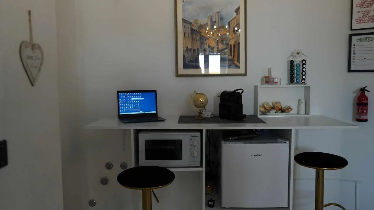 Therrys Home Destiny Home 6 ヴェローナ 0*,  イタリア